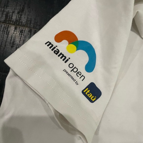 Lacoste polo light gray, size 10, 2nd tee has threading loose in side. Easy fix - Picture 8 of 10